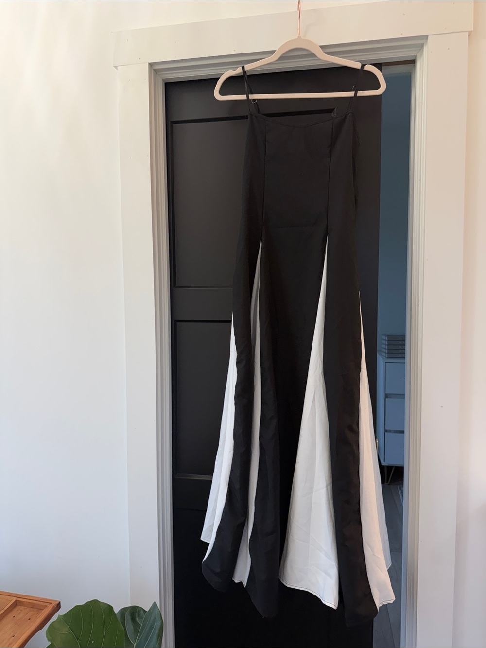 Black & White maxi
